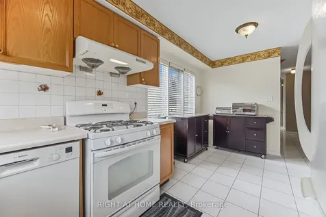 5956 Dalebrook Crescent Mississauga ON L5M 5S1