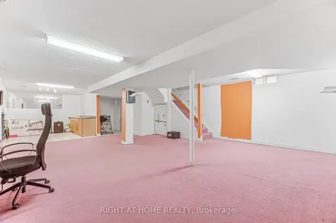 5956 Dalebrook Crescent Mississauga ON L5M 5S1
