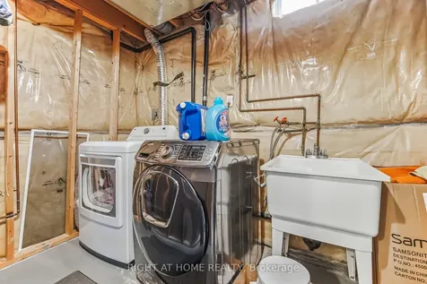 5956 Dalebrook Crescent Mississauga ON L5M 5S1