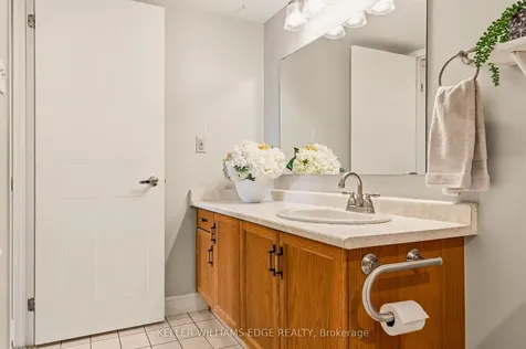 5070 Pinedale Avenue Burlington ON L7L 5V6