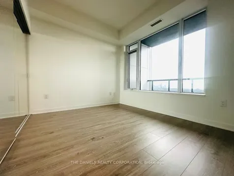 2495 Eglinton Avenue W Mississauga ON L5M 2T2