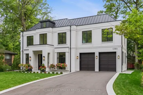 1380 Birchwood Heights Drive Mississauga ON L5G 2Y2