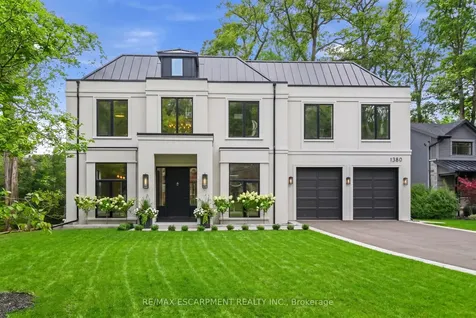 1380 Birchwood Heights Drive Mississauga ON L5G 2Y2