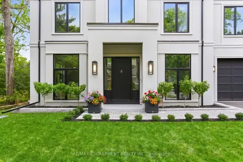 1380 Birchwood Heights Drive Mississauga ON L5G 2Y2