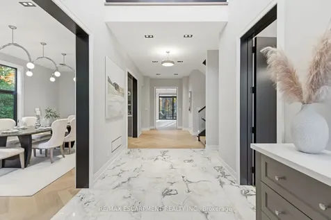 1380 Birchwood Heights Drive Mississauga ON L5G 2Y2