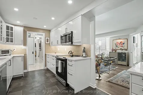 2121 Lakeshore Road Burlington ON L7R 1C9