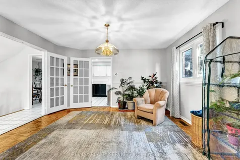 21 Fincham Avenue Brampton ON L6X 3V2