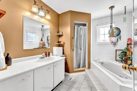 21 Fincham Avenue Brampton ON L6X 3V2