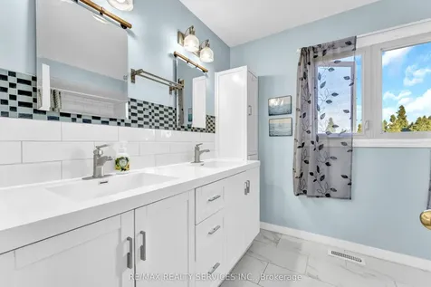 21 Fincham Avenue Brampton ON L6X 3V2