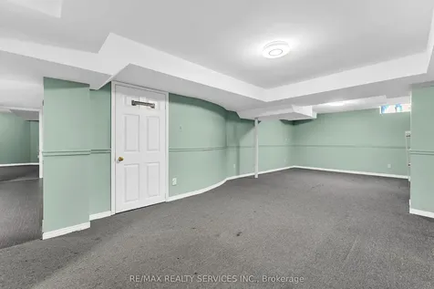 21 Fincham Avenue Brampton ON L6X 3V2