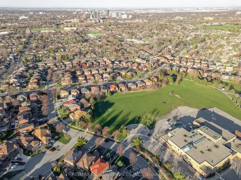 21 Fincham Avenue Brampton ON L6X 3V2