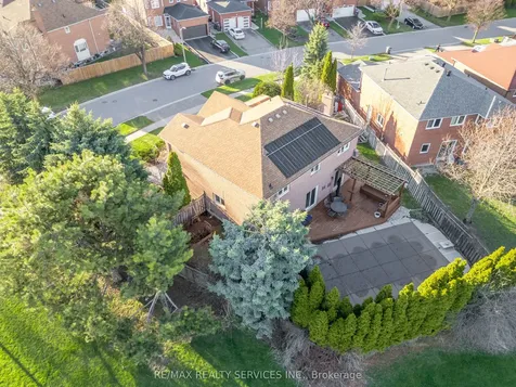 21 Fincham Avenue Brampton ON L6X 3V2