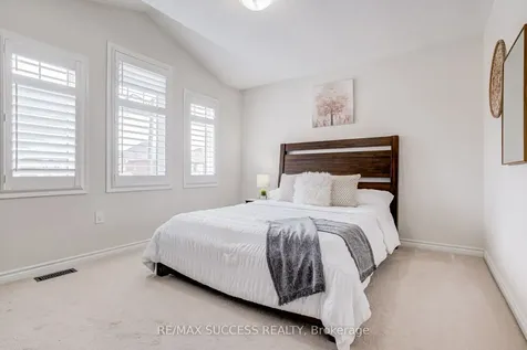 91 Tysonville Circle Brampton ON L7A 4B2