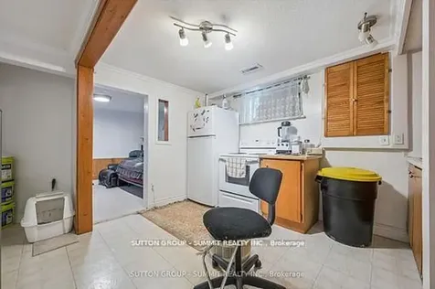 2529 Trondheim Crescent Mississauga ON L5N 1P3