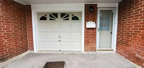 2529 Trondheim Crescent Mississauga ON L5N 1P3