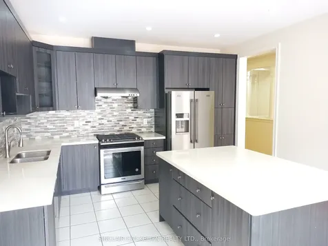 25 Fann Drive Brampton ON L7A 4L4