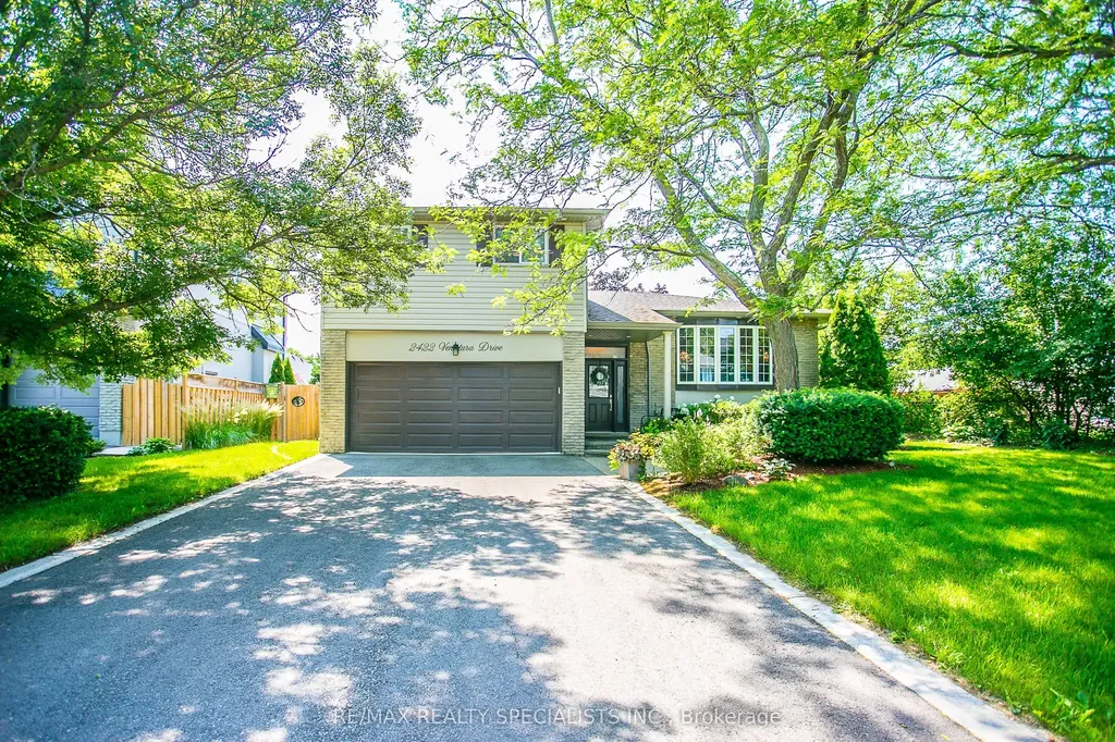 2422 Ventura Drive Oakville ON L6L 2H4