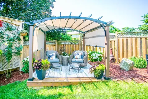2422 Ventura Drive Oakville ON L6L 2H4