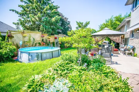 2422 Ventura Drive Oakville ON L6L 2H4