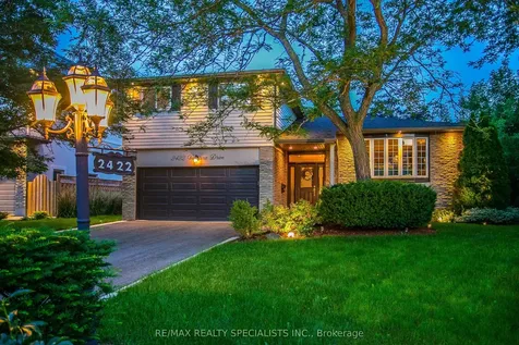 2422 Ventura Drive Oakville ON L6L 2H4