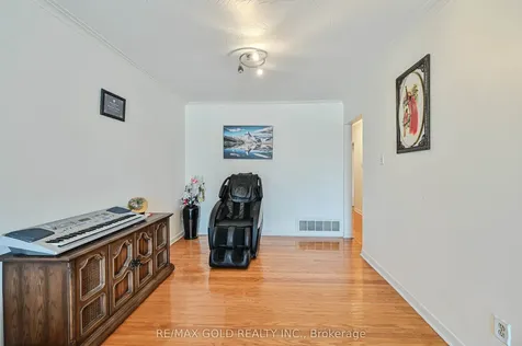 7282 Shallford Road Mississauga ON L4T 2P7