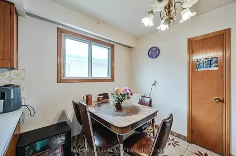 7282 Shallford Road Mississauga ON L4T 2P7