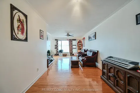 7282 Shallford Road Mississauga ON L4T 2P7