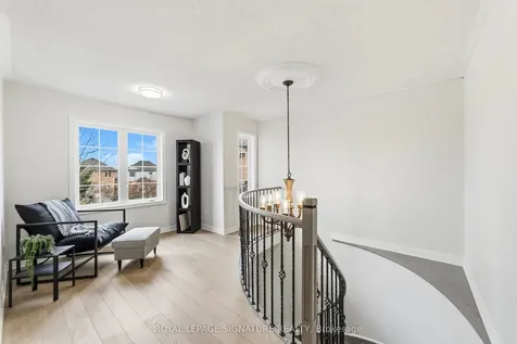 93 Dewar Court Milton ON L9T 5N8
