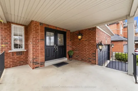 93 Dewar Court Milton ON L9T 5N8