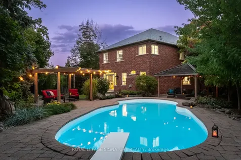 93 Dewar Court Milton ON L9T 5N8