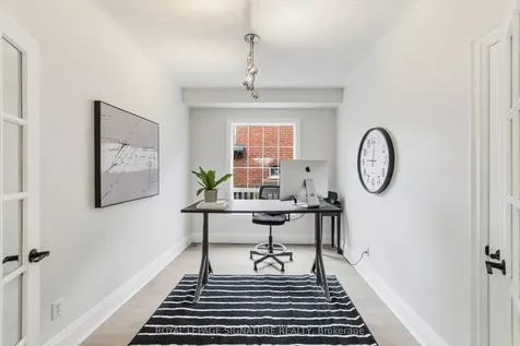 93 Dewar Court Milton ON L9T 5N8