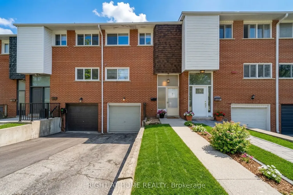 5473 Schueller Crescent Burlington ON L7L 3T1