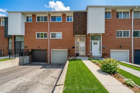 5473 Schueller Crescent Burlington ON L7L 3T1