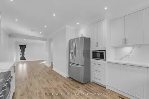 5473 Schueller Crescent Burlington ON L7L 3T1