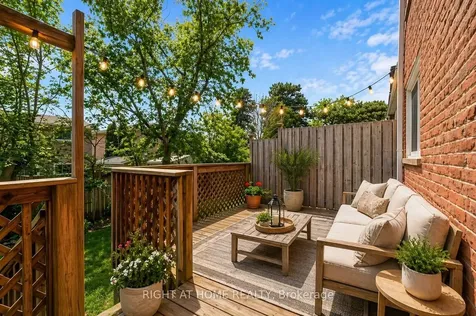 5473 Schueller Crescent Burlington ON L7L 3T1