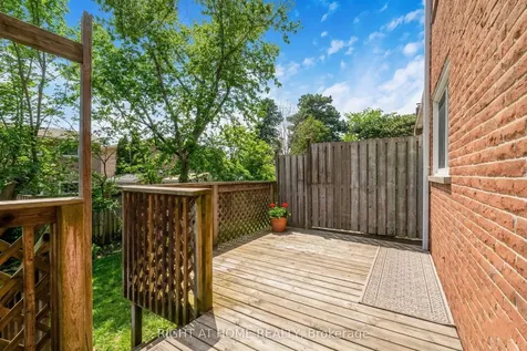 5473 Schueller Crescent Burlington ON L7L 3T1