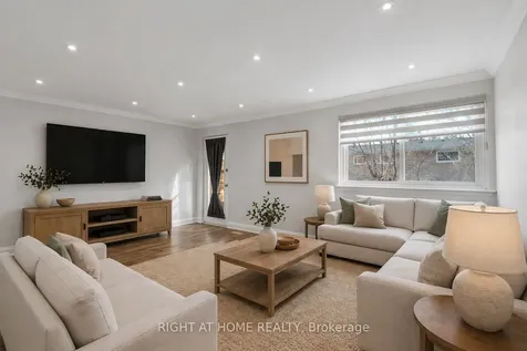 5473 Schueller Crescent Burlington ON L7L 3T1