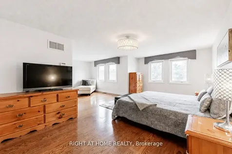 3655 Loyalist Drive Mississauga ON L5L 4T6