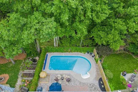 3655 Loyalist Drive Mississauga ON L5L 4T6
