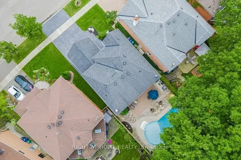 3655 Loyalist Drive Mississauga ON L5L 4T6