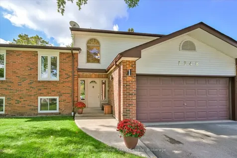 1248 Landfair Crescent Oakville ON L6H 2N3
