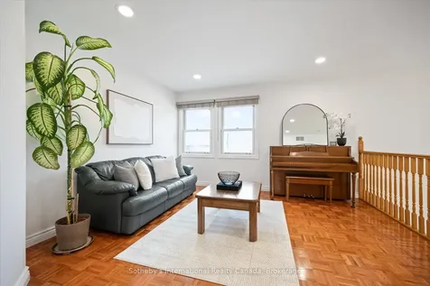 1248 Landfair Crescent Oakville ON L6H 2N3