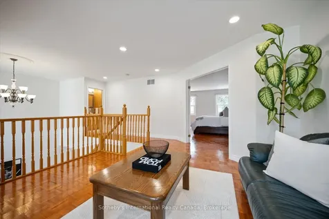 1248 Landfair Crescent Oakville ON L6H 2N3