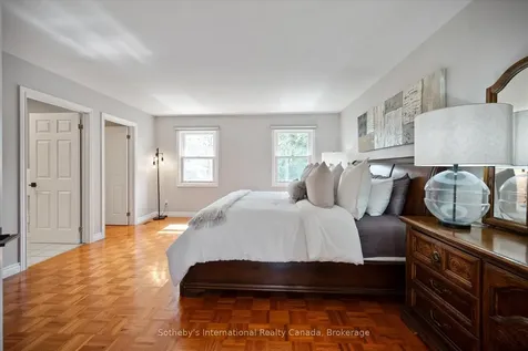 1248 Landfair Crescent Oakville ON L6H 2N3