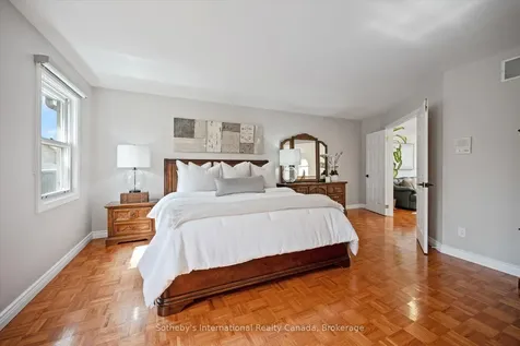 1248 Landfair Crescent Oakville ON L6H 2N3