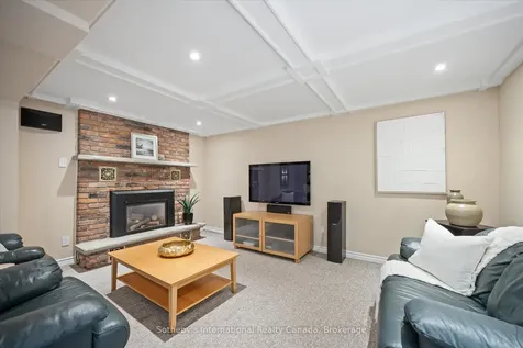 1248 Landfair Crescent Oakville ON L6H 2N3
