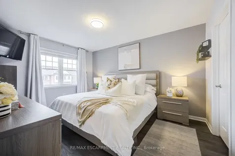 766 Challinor Terrace Milton ON L9T 7V5