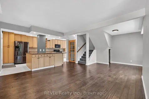 1367 St Marys Crescent Burlington ON L7P 1S1