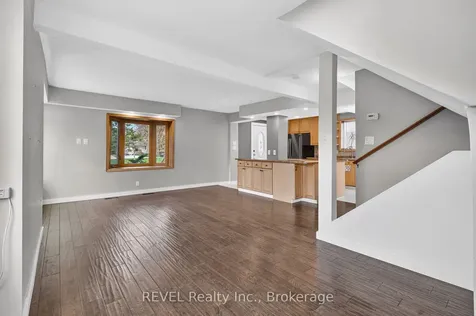 1367 St Marys Crescent Burlington ON L7P 1S1