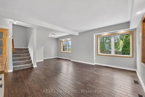 1367 St Marys Crescent Burlington ON L7P 1S1